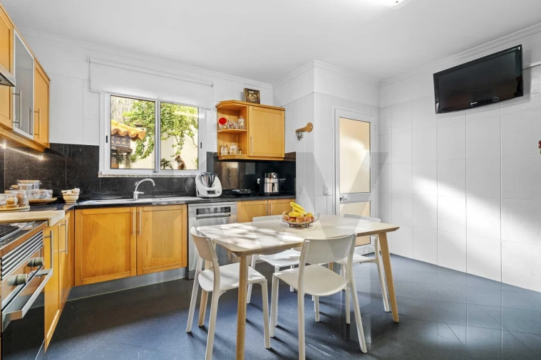 Moradia T3 para Venda em Caniço Foto 14