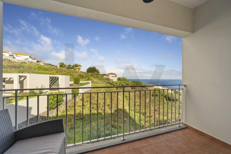 Moradia T3 para Venda em Caniço Foto 4