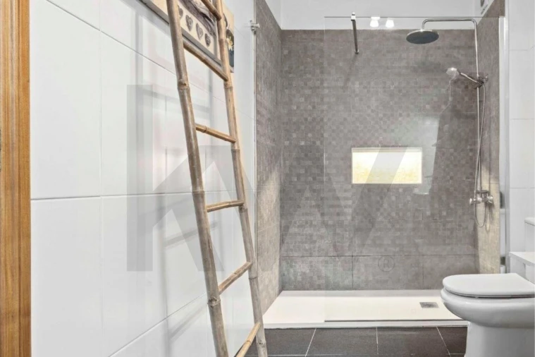 Moradia T3 para Venda em Caniço Foto 31