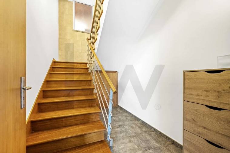 Moradia T3 para Venda em Caniço Foto 9