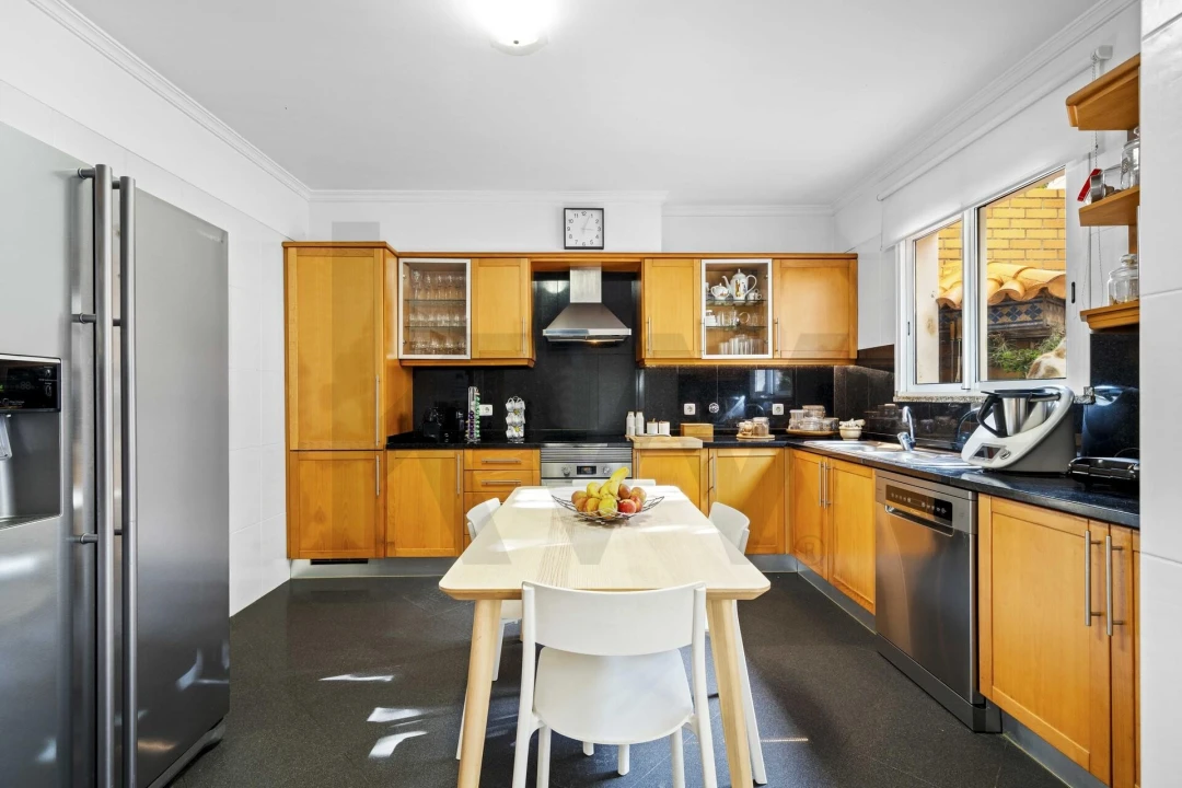 Moradia T3 para Venda em Caniço Foto 13