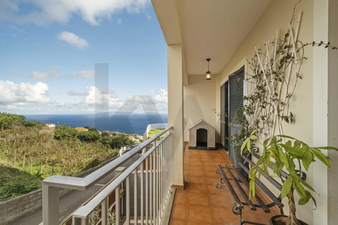 Moradia T3 para Venda em Caniço Foto 16