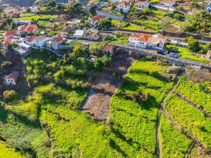 Terreno para Venda em Arco da Calheta Foto 8
