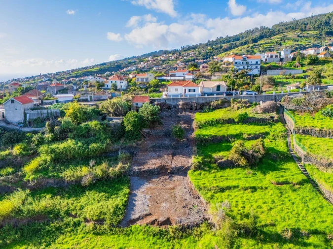 Terreno para Venda em Arco da Calheta Foto 23
