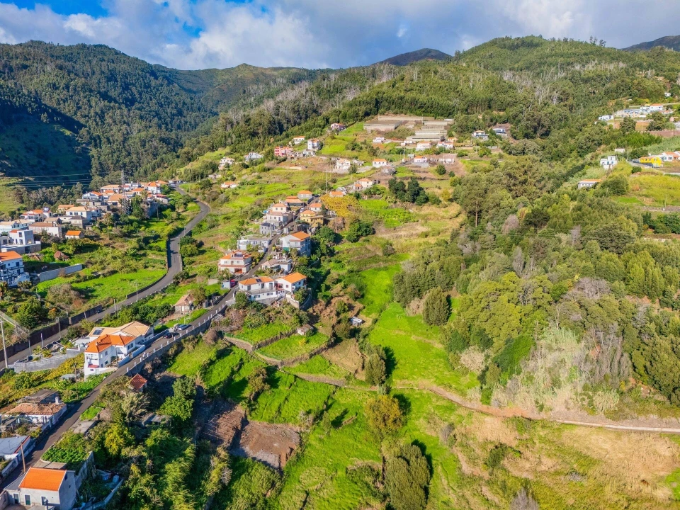 Terreno para Venda em Arco da Calheta Foto 11
