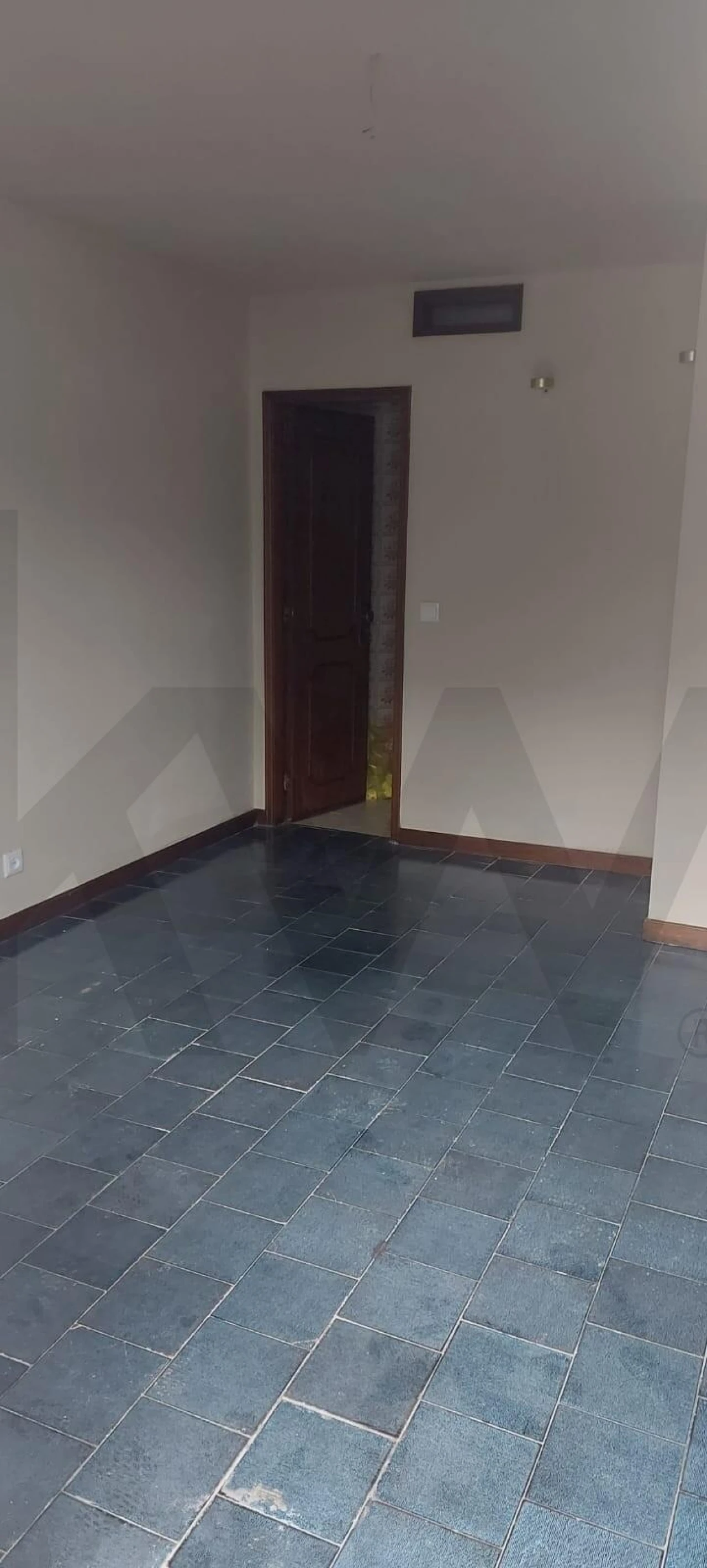 Escritório para Arrendamento em Vilar de Andorinho Foto 4