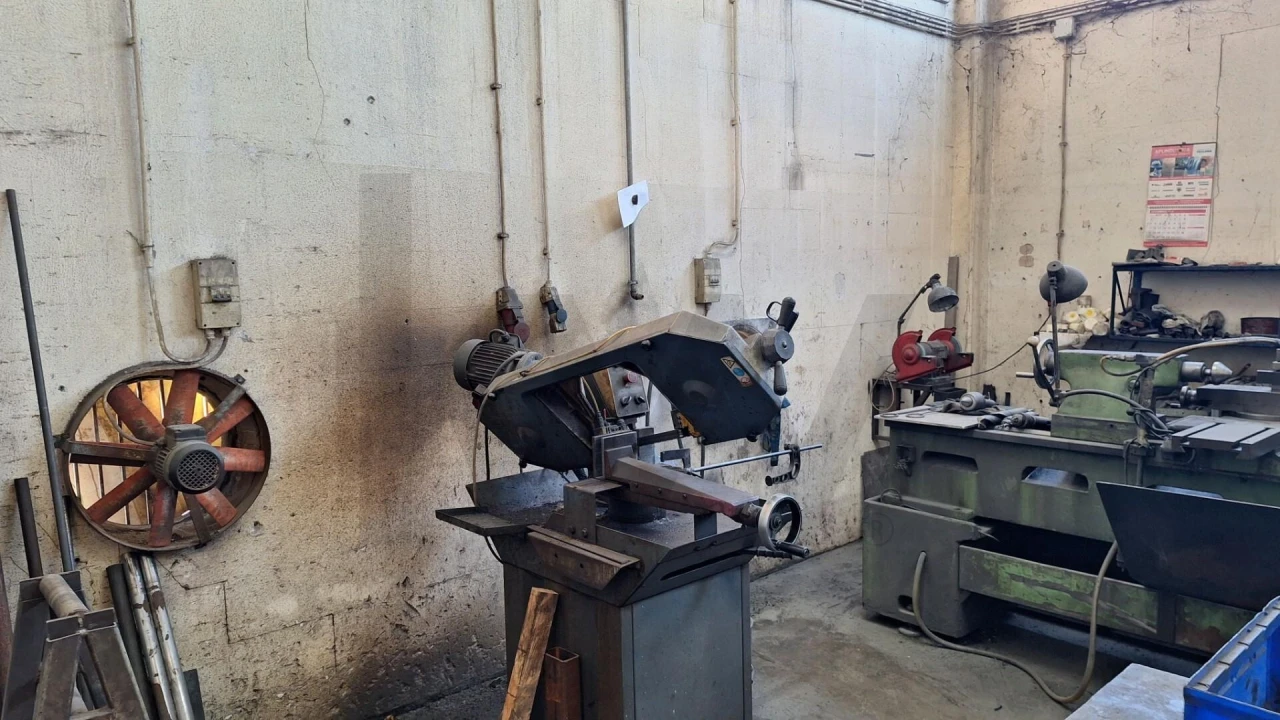 Armazém para Venda em Alhos Vedros Foto 15