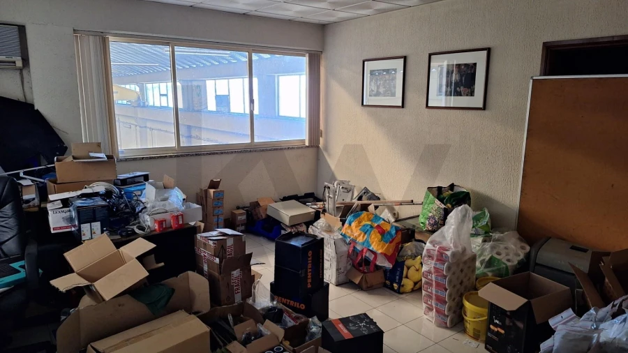 Armazém para Venda em Alhos Vedros Foto 13