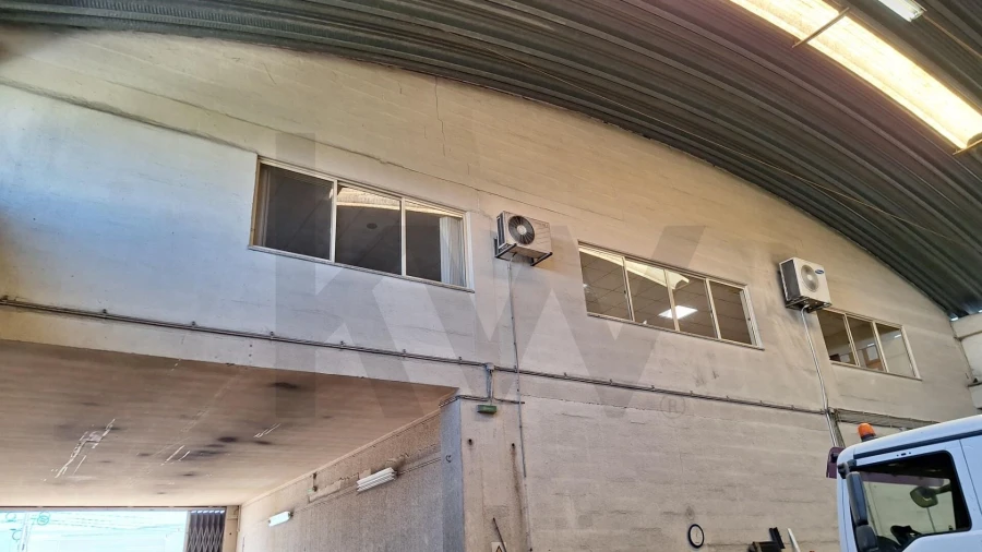 Armazém para Venda em Alhos Vedros Foto 5