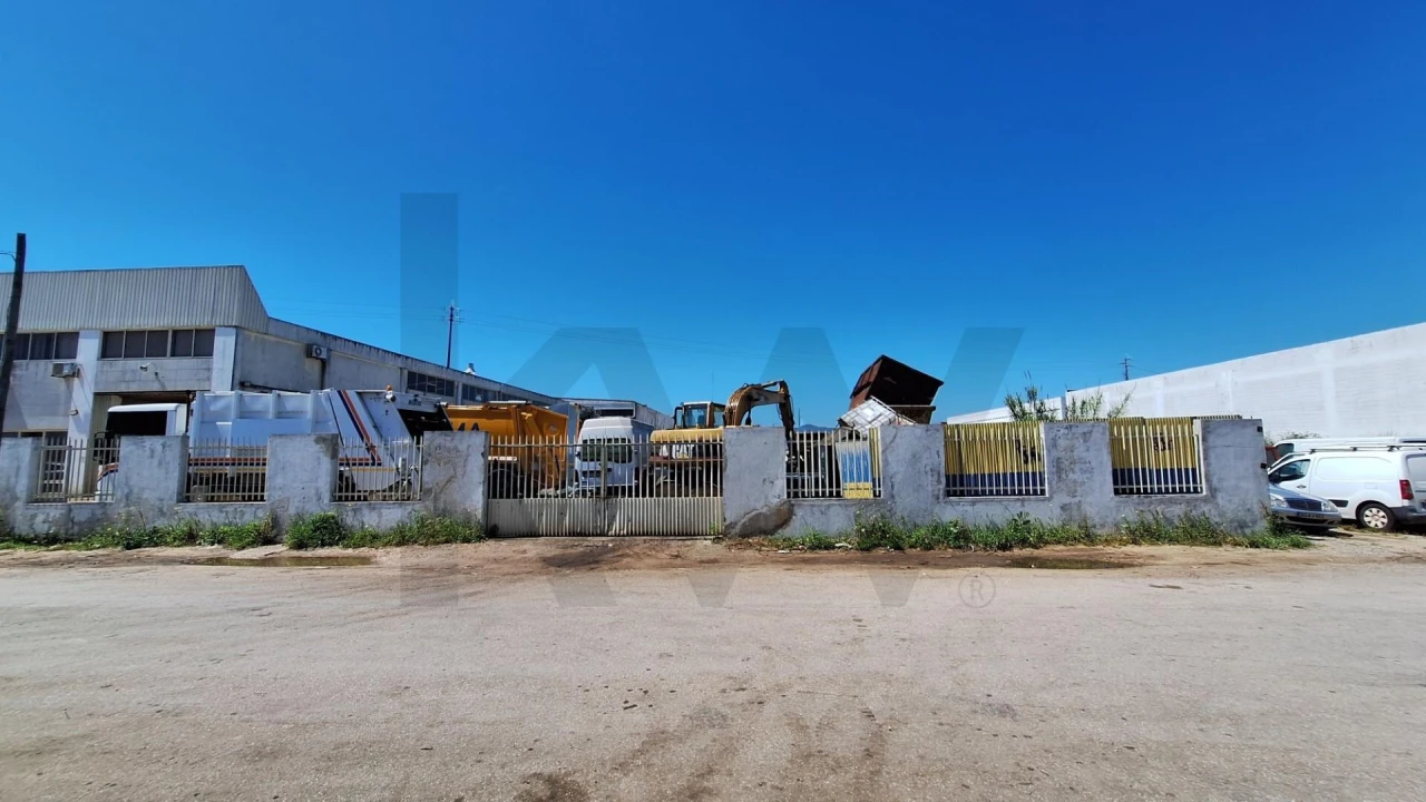 Armazém para Venda em Alhos Vedros Foto 18