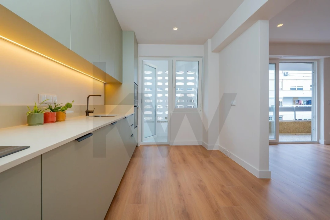 Apartamento T3 para Venda em Moscavide e Portela Foto 13