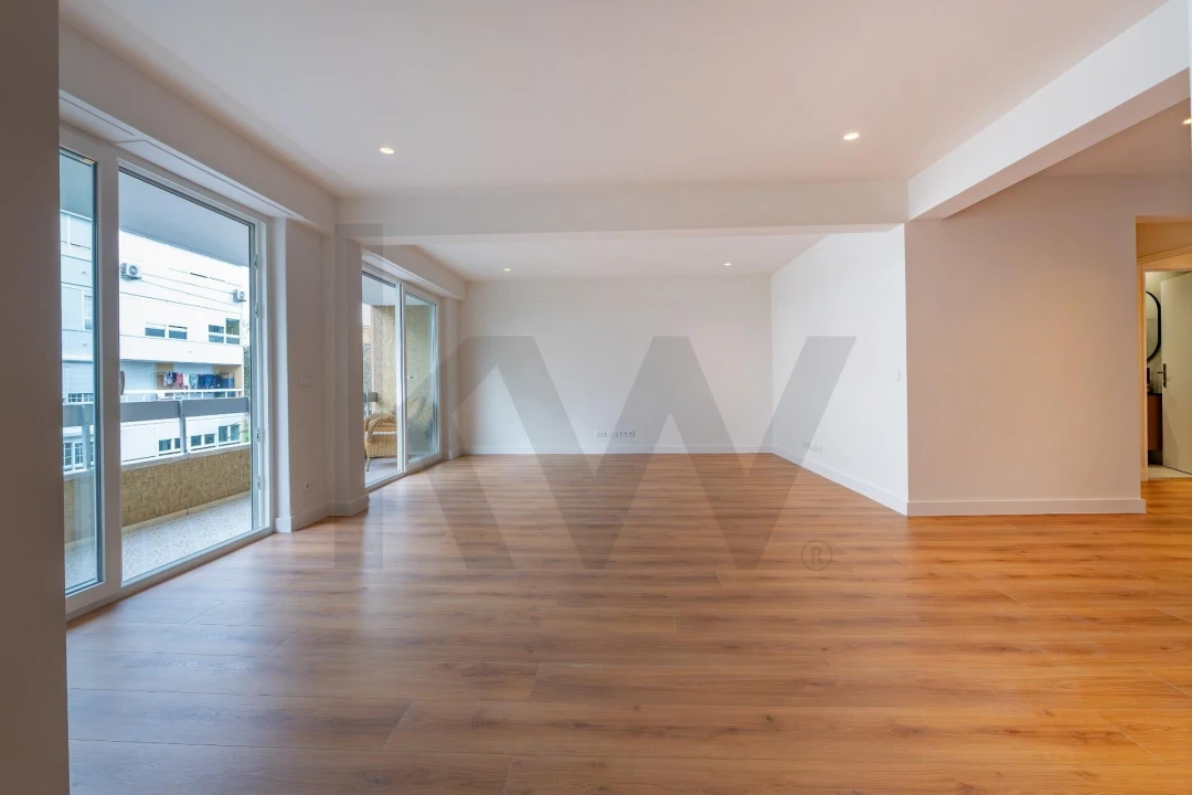 Apartamento T3 para Venda em Moscavide e Portela Foto 8