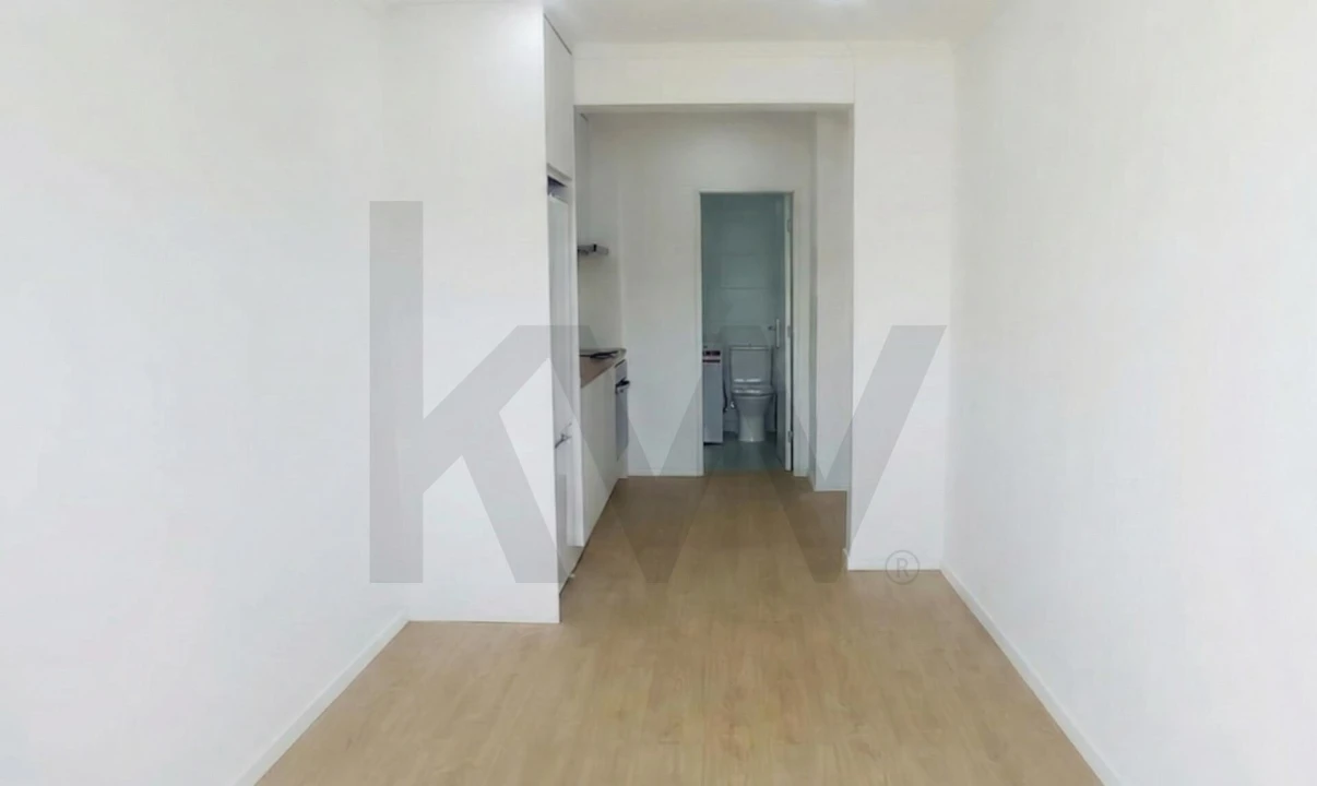 Apartamento T1 para Arrendamento em Charneca de Caparica e Sobreda Foto 3