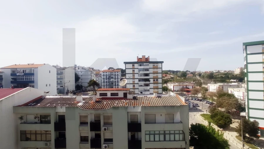Apartamento T1 para Arrendamento em Charneca de Caparica e Sobreda Foto 2