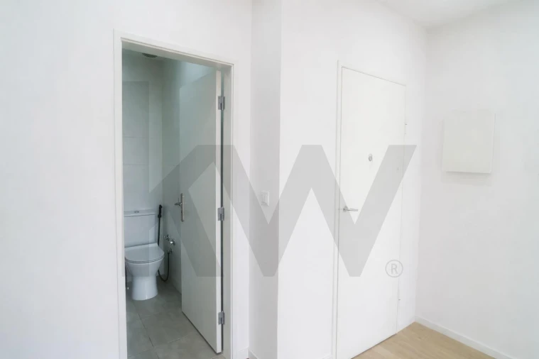 Apartamento T1 para Arrendamento em Charneca de Caparica e Sobreda Foto 7
