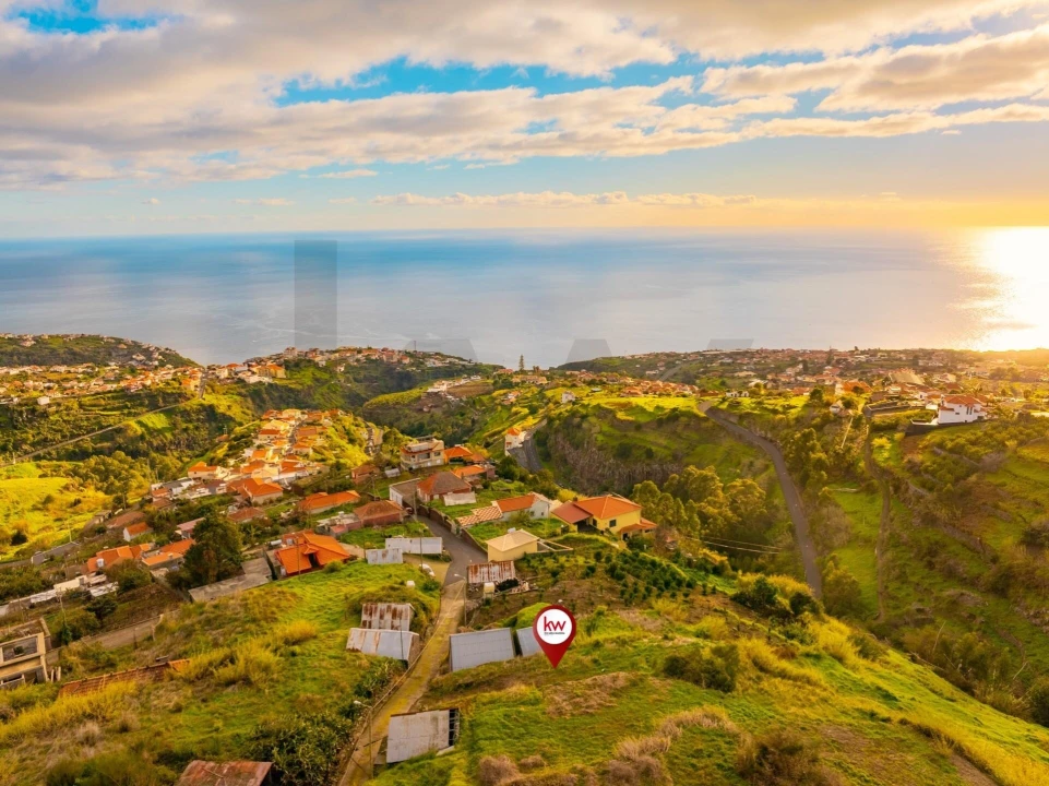 Terreno para Venda em Estreito da Calheta Foto 8