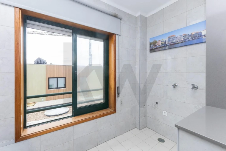 Apartamento T2 para Venda em Esmoriz Foto 16