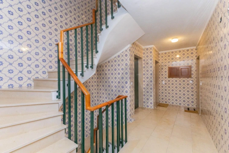 Apartamento T2 para Venda em Esmoriz Foto 4