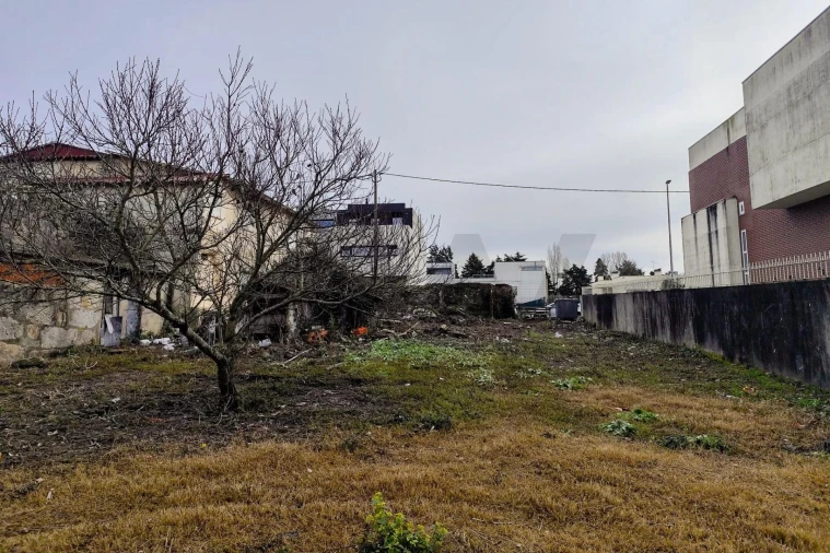 Terreno para Venda em São Mamede de Infesta e Senhora da Hora Foto 1