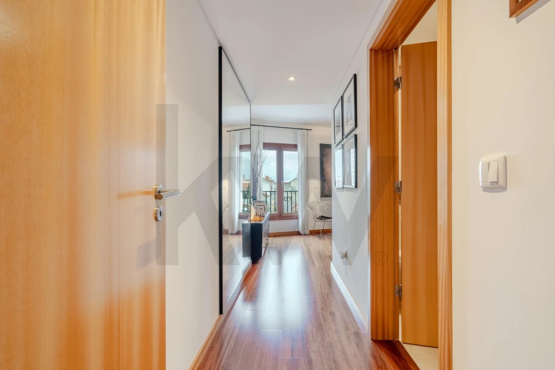 Apartamento T3 para Arrendamento em Campo de Ourique Foto 21