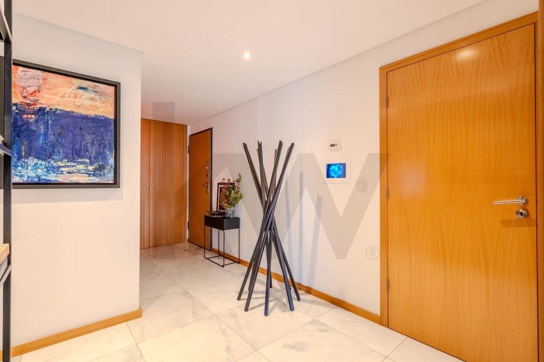 Apartamento T3 para Arrendamento em Campo de Ourique Foto 32