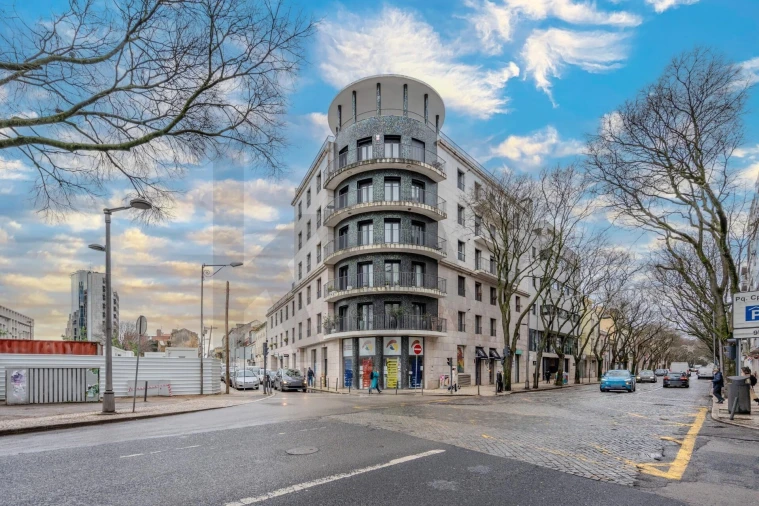 Apartamento T3 para Arrendamento em Campo de Ourique Foto 43