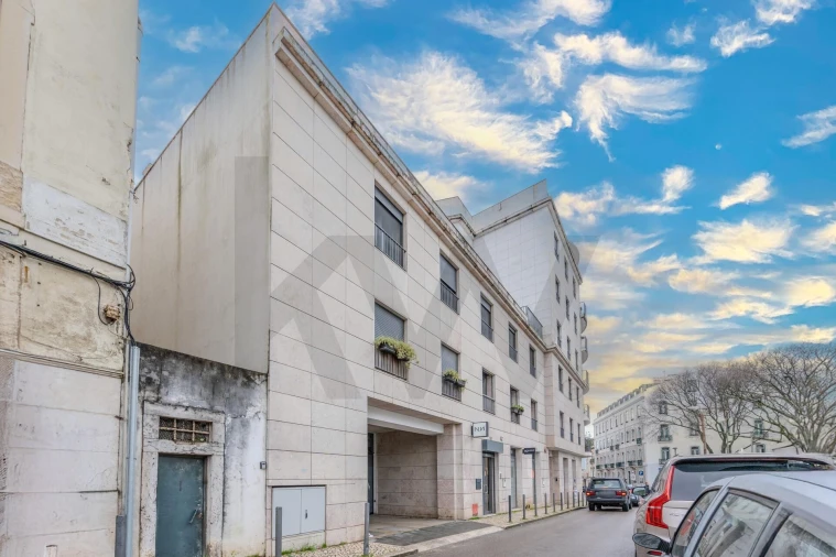 Apartamento T3 para Arrendamento em Campo de Ourique Foto 44