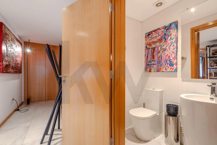 Apartamento T3 para Arrendamento em Campo de Ourique Foto 33