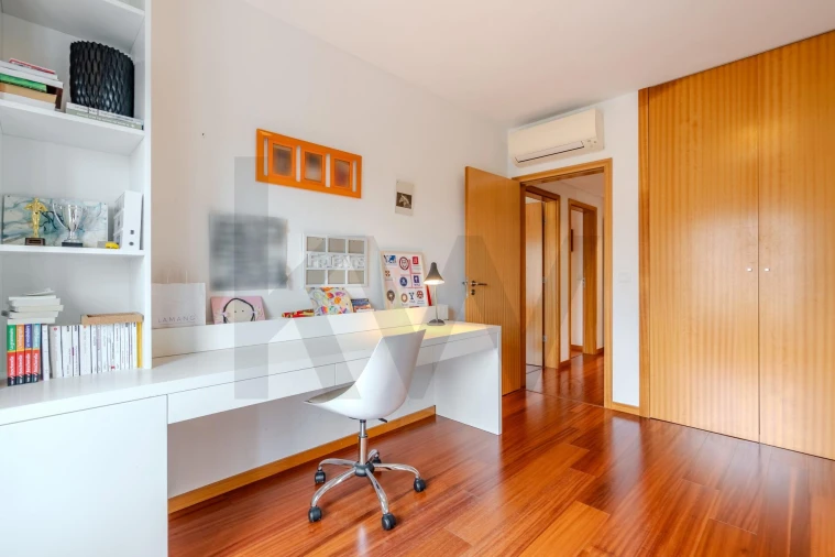 Apartamento T3 para Arrendamento em Campo de Ourique Foto 26