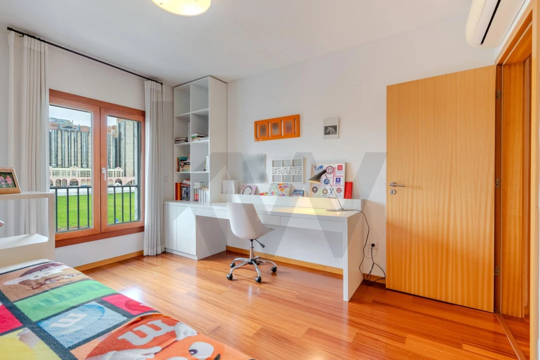 Apartamento T3 para Arrendamento em Campo de Ourique Foto 25