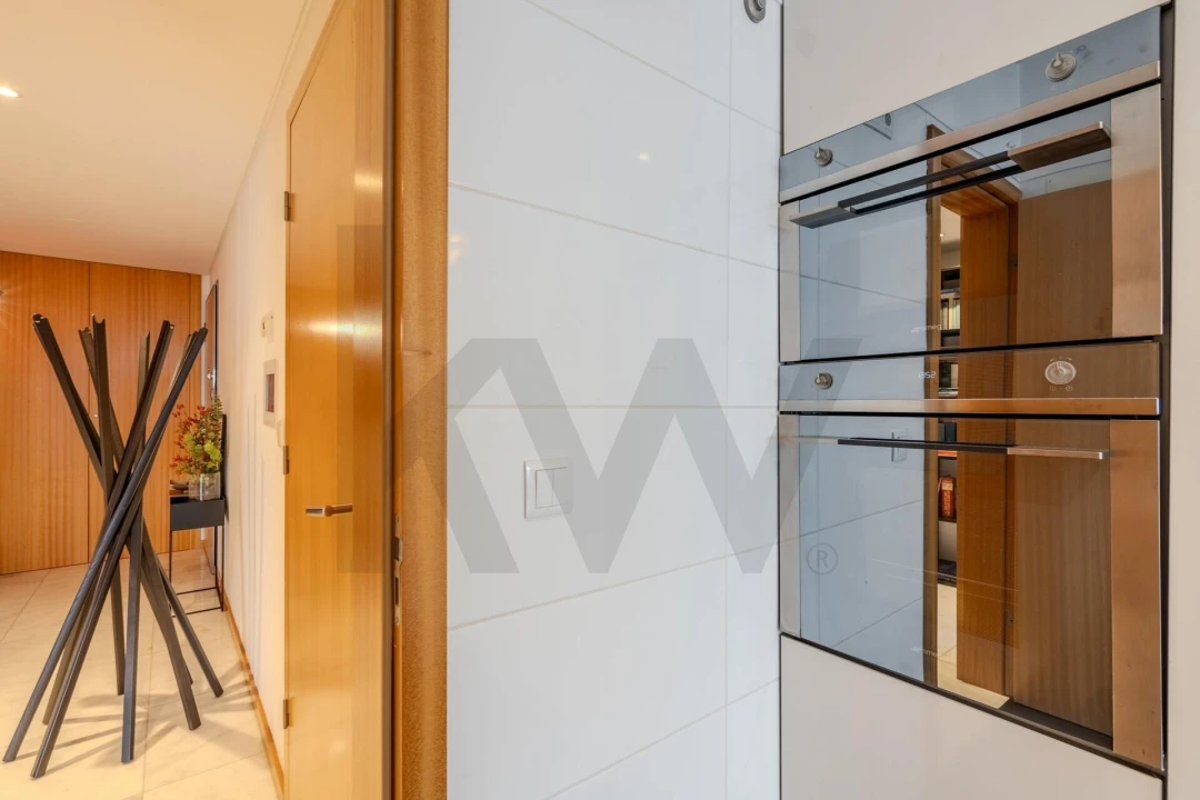 Apartamento T3 para Arrendamento em Campo de Ourique Foto 45