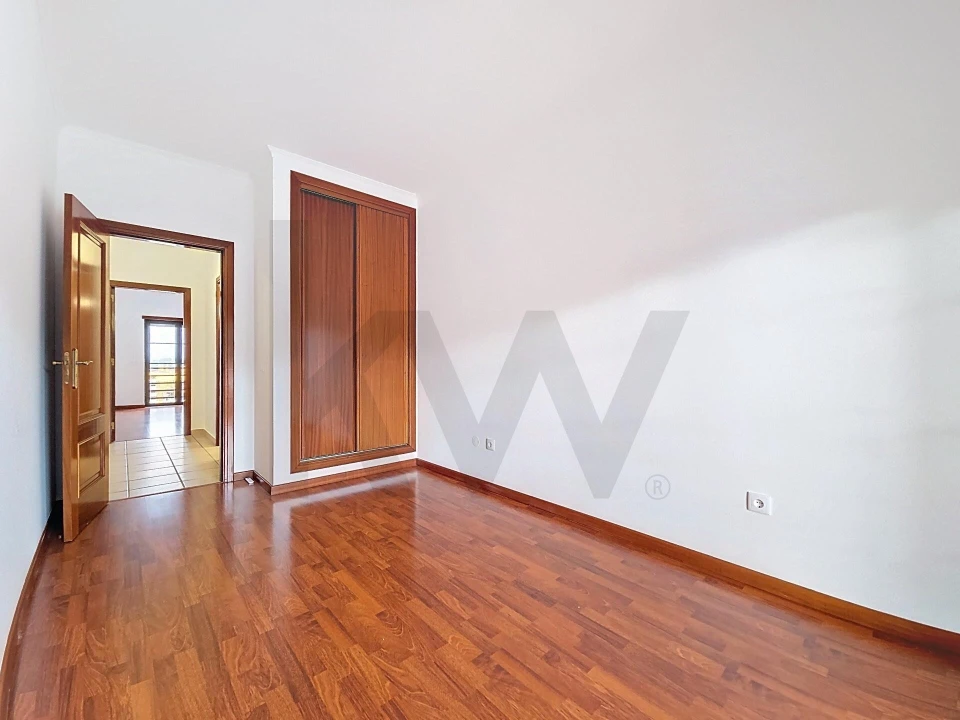 Apartamento T3 para Venda em Romeira e Várzea Foto 10