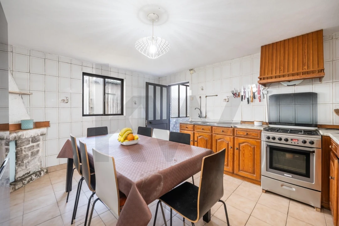 Moradia T1 para Venda em Casal Comba Foto 8