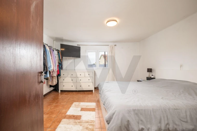 Moradia T1 para Venda em Casal Comba Foto 19