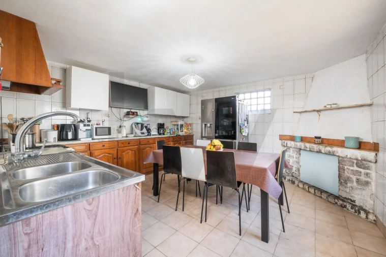 Moradia T1 para Venda em Casal Comba Foto 5