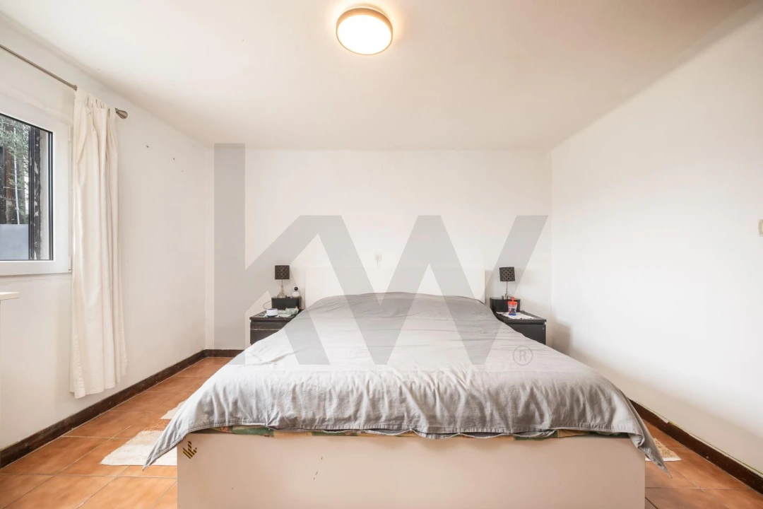 Moradia T1 para Venda em Casal Comba Foto 20