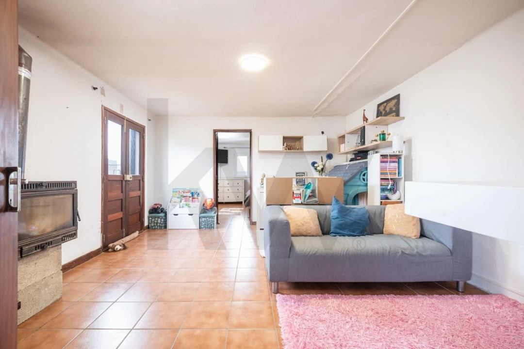 Moradia T1 para Venda em Casal Comba Foto 16