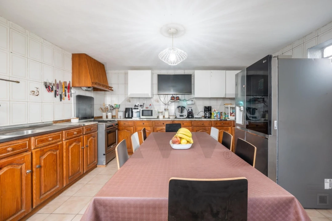 Moradia T1 para Venda em Casal Comba Foto 6