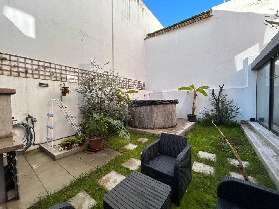 Apartamento T2 para Venda em Barreiro e Lavradio Foto 2
