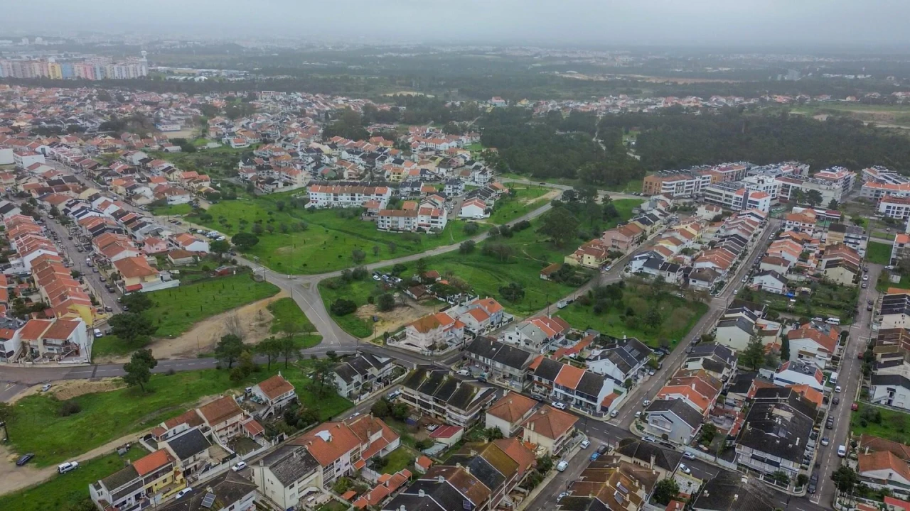 Terreno para Venda em Corroios Foto 14