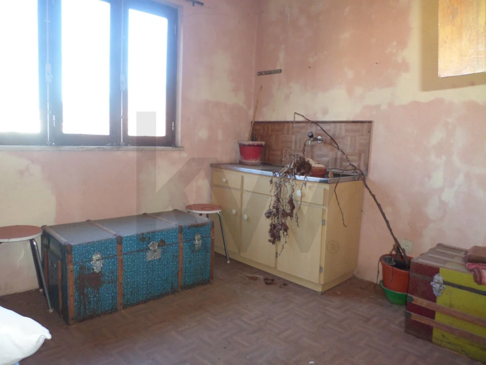 Moradia T3 para Venda em Sazes do Lorvão Foto 22