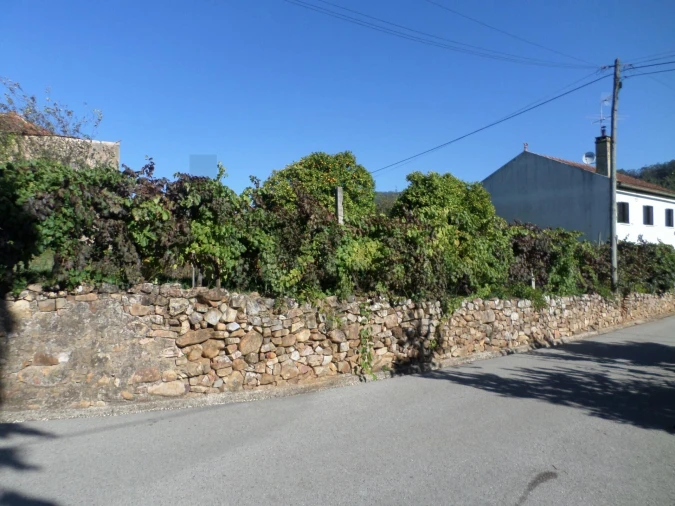 Moradia T3 para Venda em Sazes do Lorvão Foto 39