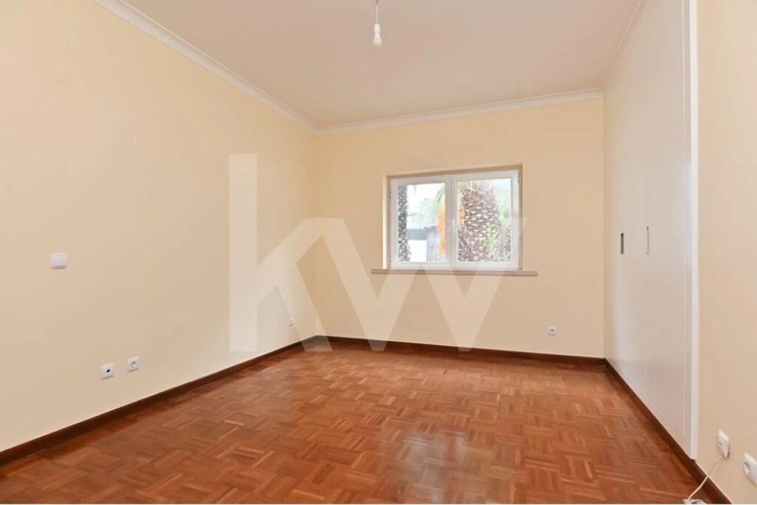 Moradia T6 para Venda em Alcabideche Foto 32