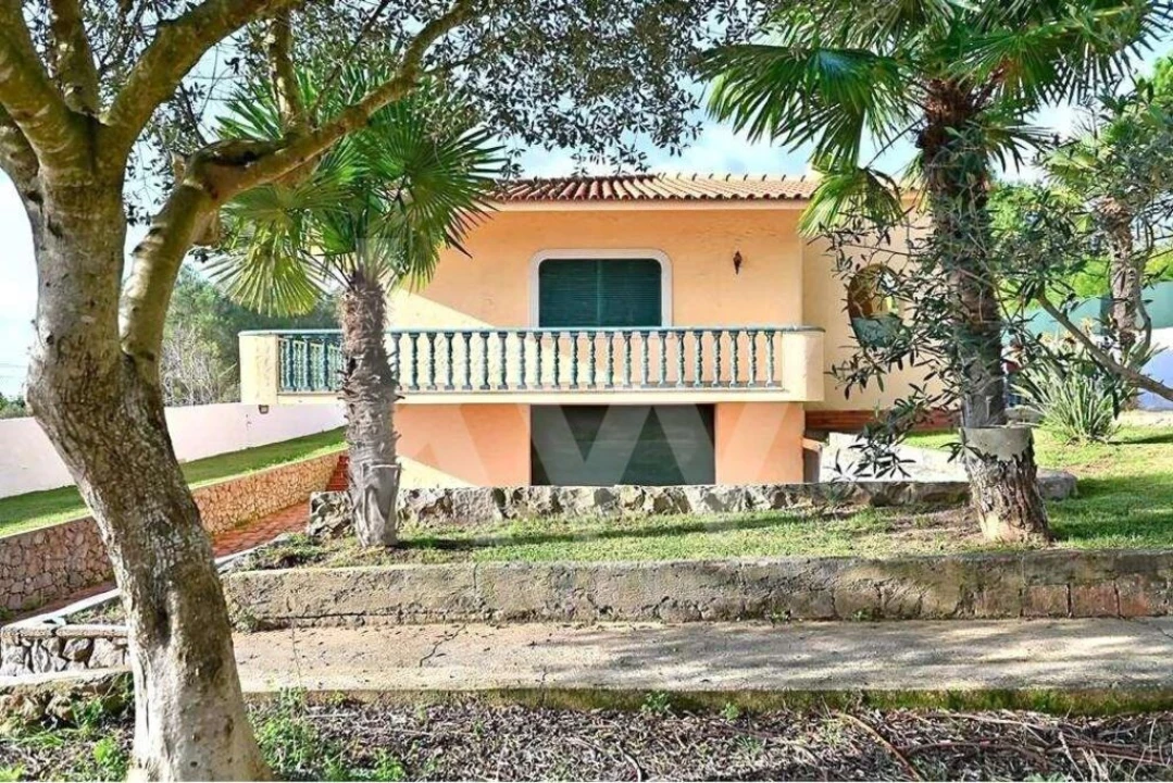 Moradia T6 para Venda em Alcabideche Foto 3