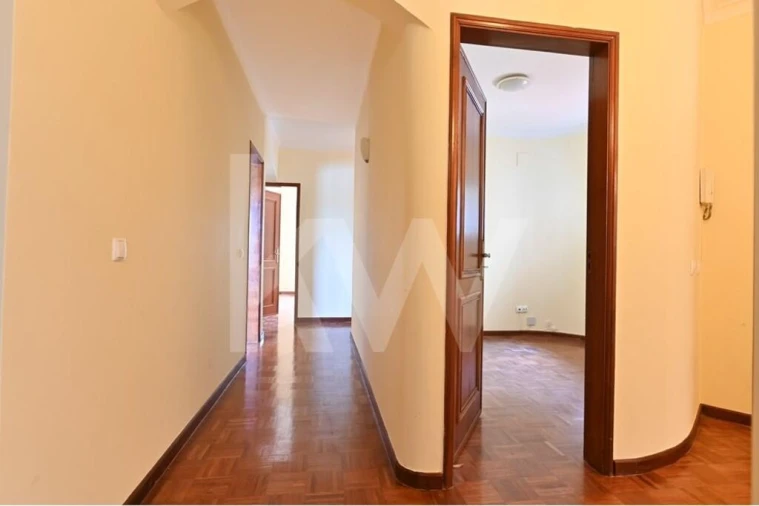 Moradia T6 para Venda em Alcabideche Foto 15