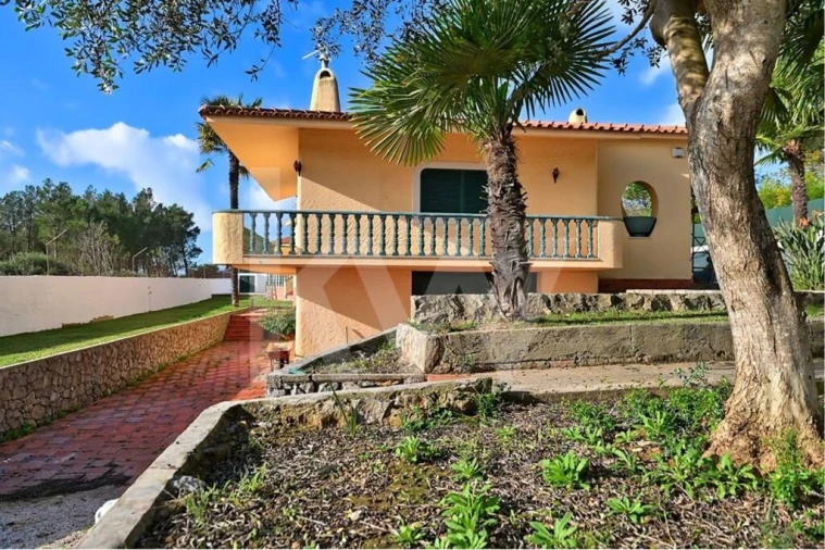 Moradia T6 para Venda em Alcabideche Foto 5