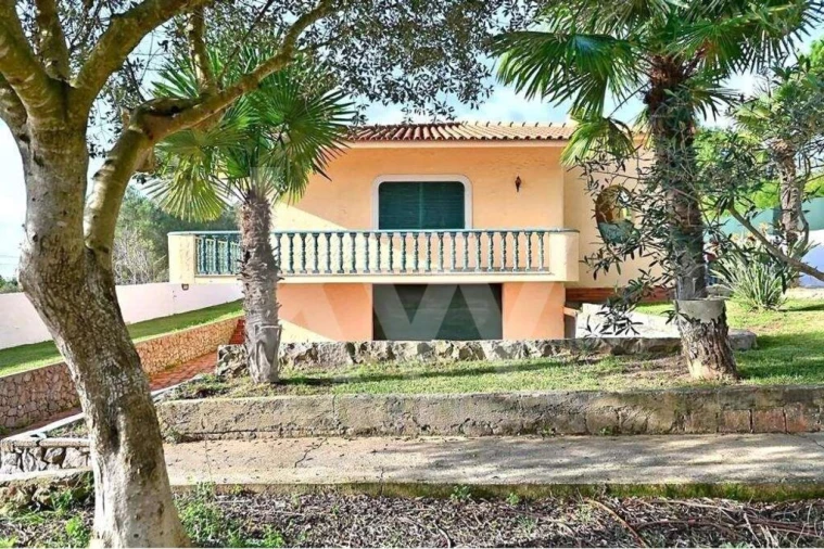 Moradia T6 para Venda em Alcabideche Foto 3