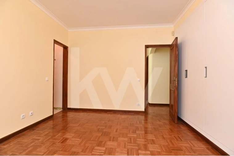 Moradia T6 para Venda em Alcabideche Foto 30