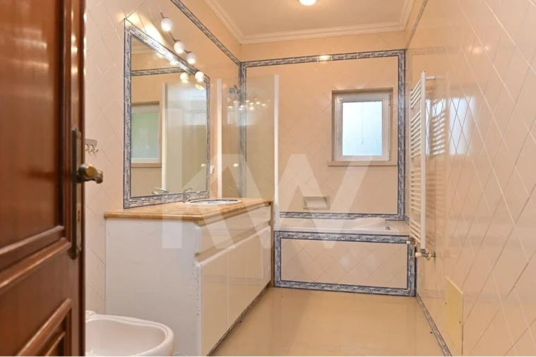 Moradia T6 para Venda em Alcabideche Foto 37