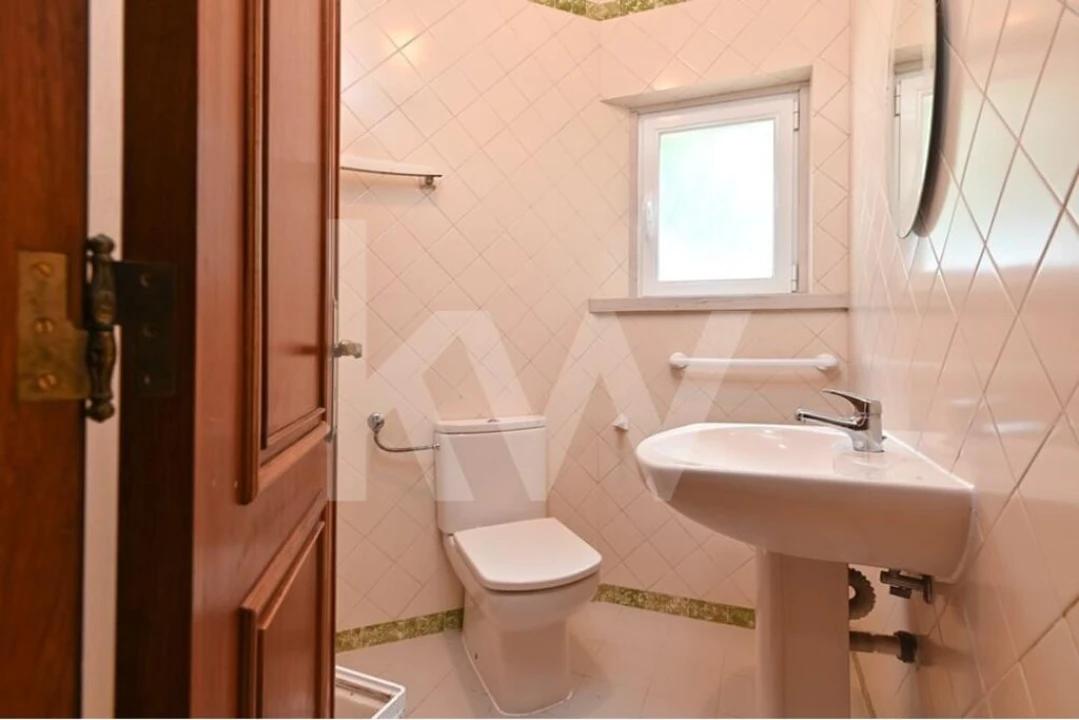 Moradia T6 para Venda em Alcabideche Foto 31